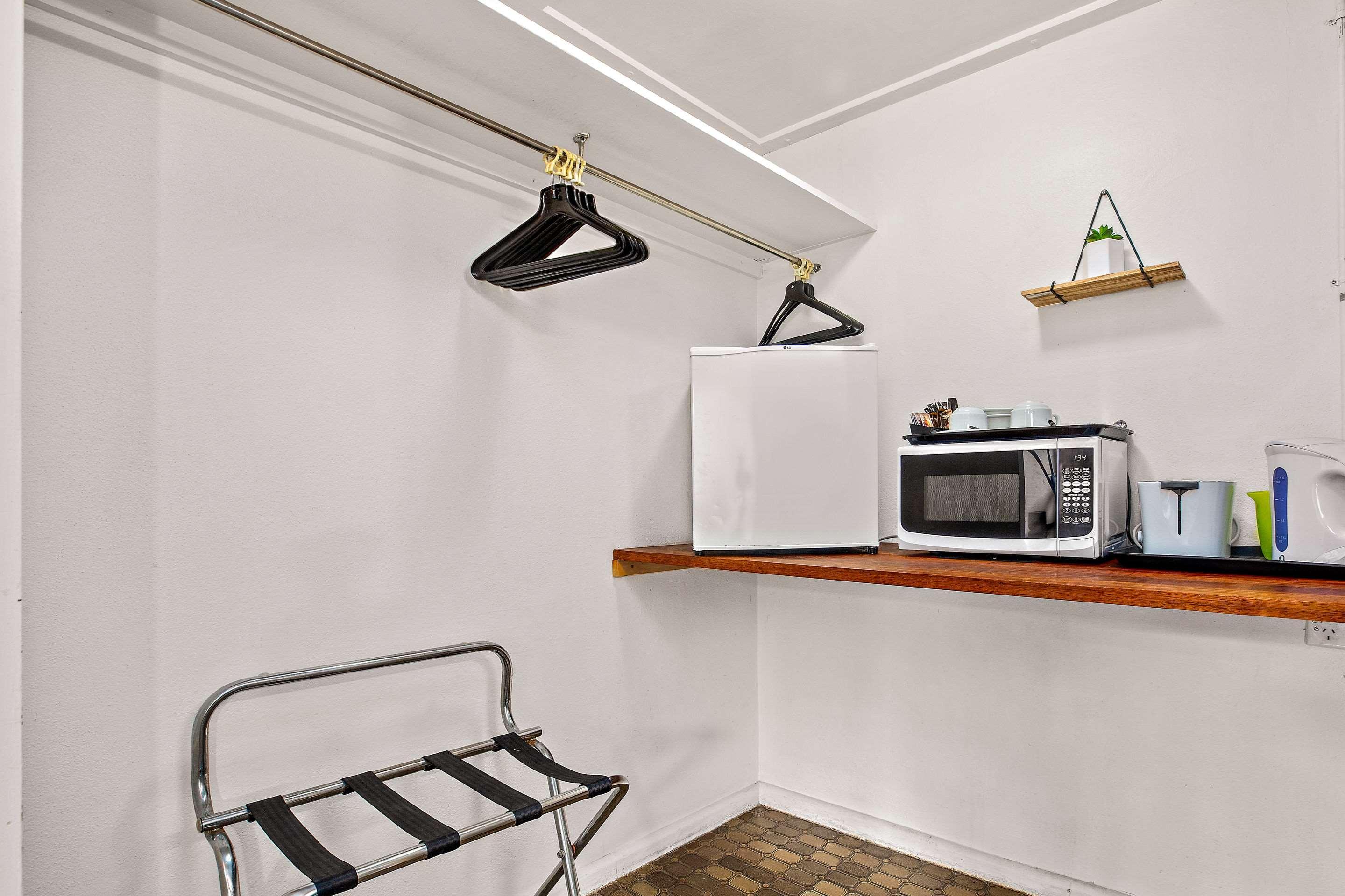 City Centre Motel Армидейл Экстерьер фото