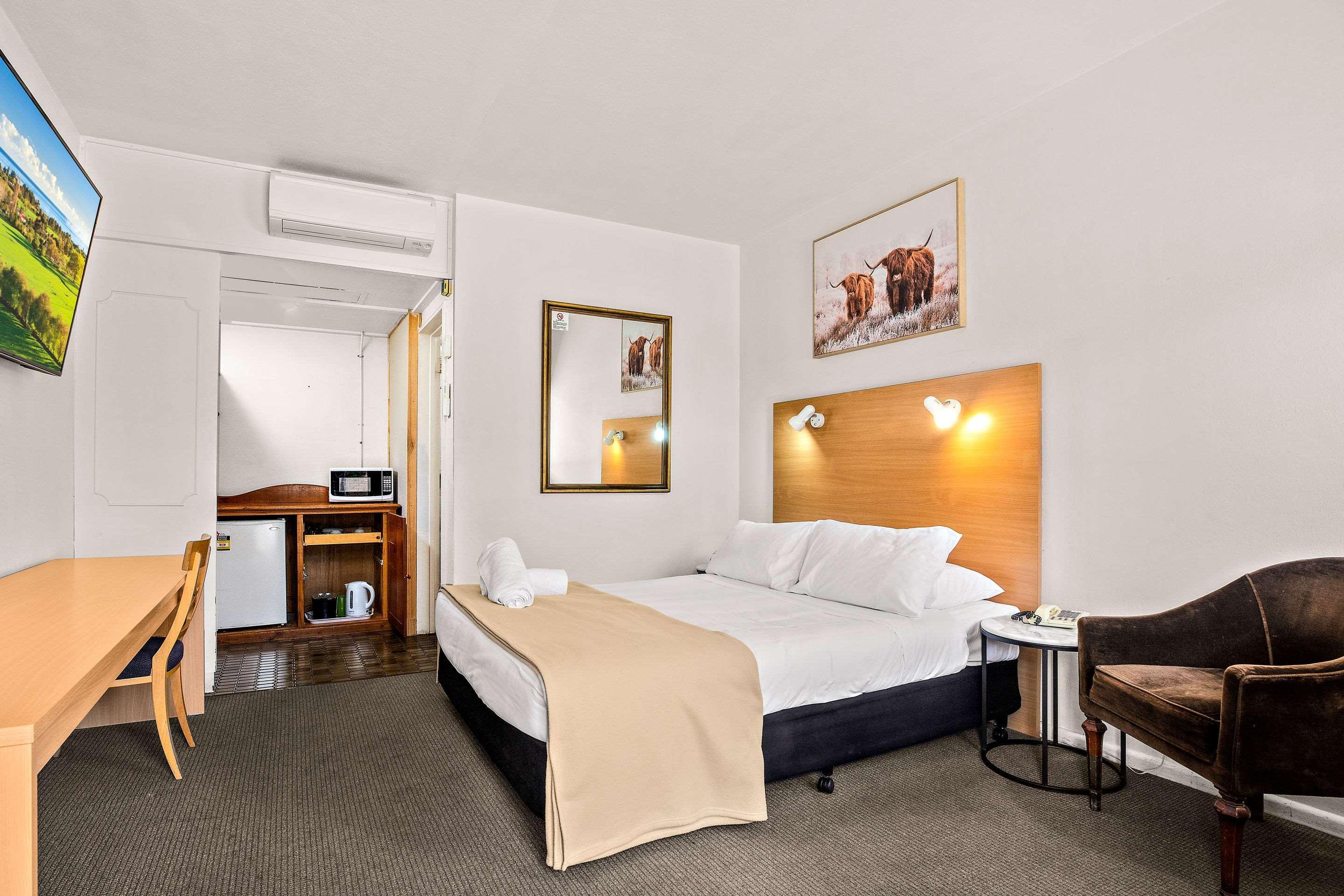City Centre Motel Армидейл Экстерьер фото